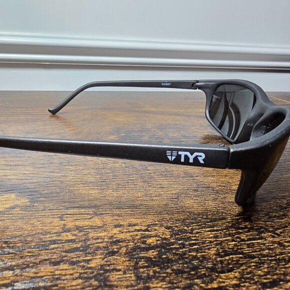 YR UNISEX SUNSET TR231802 POLARIZED SUNGLASSES MATTE GUNMETAL + SMOKE jegko (30 - Picture 4 of 7